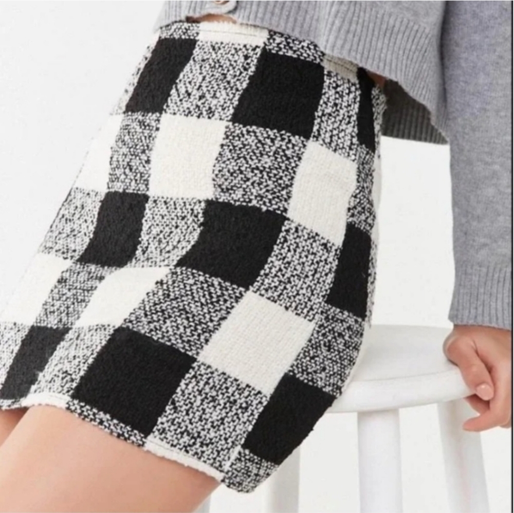 🌟Forever 21 Black and White Checkered Skirt